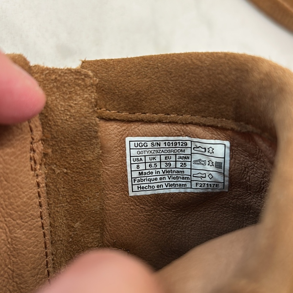 Ugg Women's Reid Suede Leather - Chestnut Boots - Picture 2 of 16